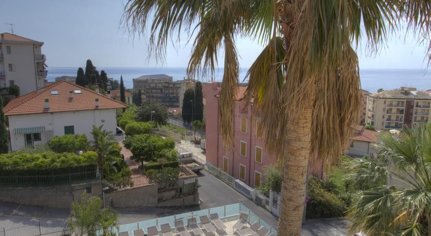 Hotel Casella Pietra Ligure Zewnętrze zdjęcie